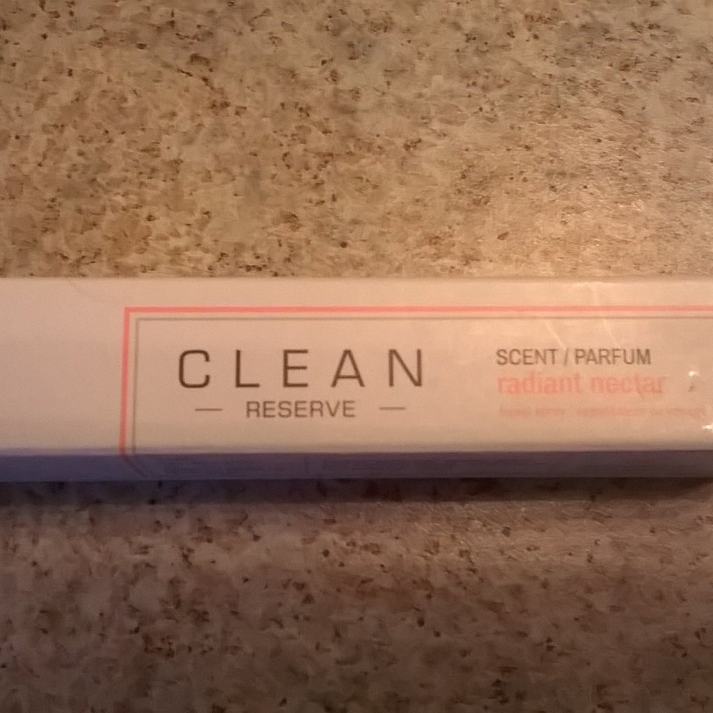 Clean Radiant nectar Spray Parfume.